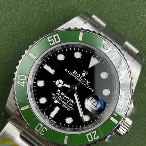 Réplica Rolex Submariner Date M126610LV-0002 Moldura Verde Clara – Super Clone ARF Factory, foto 4